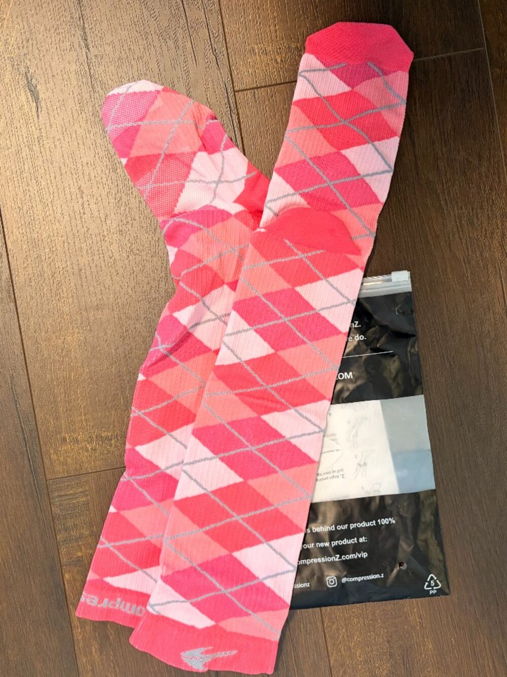 NWT CompressionZ Pink Argyle Compression Socks XL 30–40 mmHg